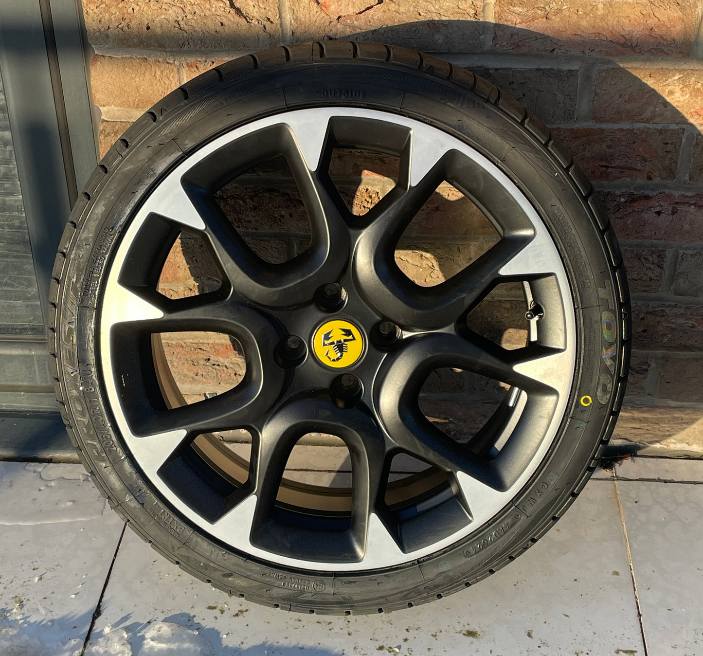50mm Alloy Centre Caps | Abarth 595 | Wheel Emblem
